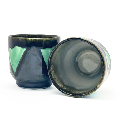 Cup / Mint Triangle